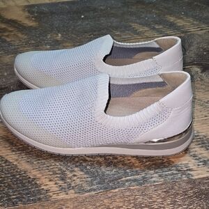 Stylish Slip-On Sneakers with Silver Accent
